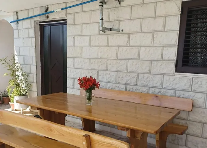 公寓 Bilic 特罗吉尔