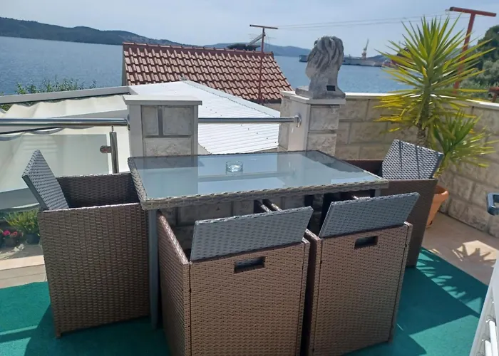 Bilic 公寓 特罗吉尔