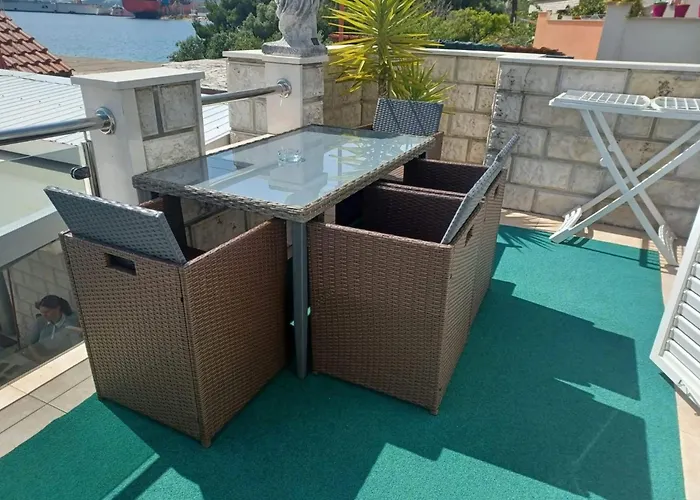 Bilic * 特罗吉尔