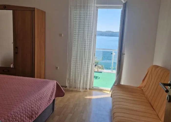 公寓 Bilic 特罗吉尔